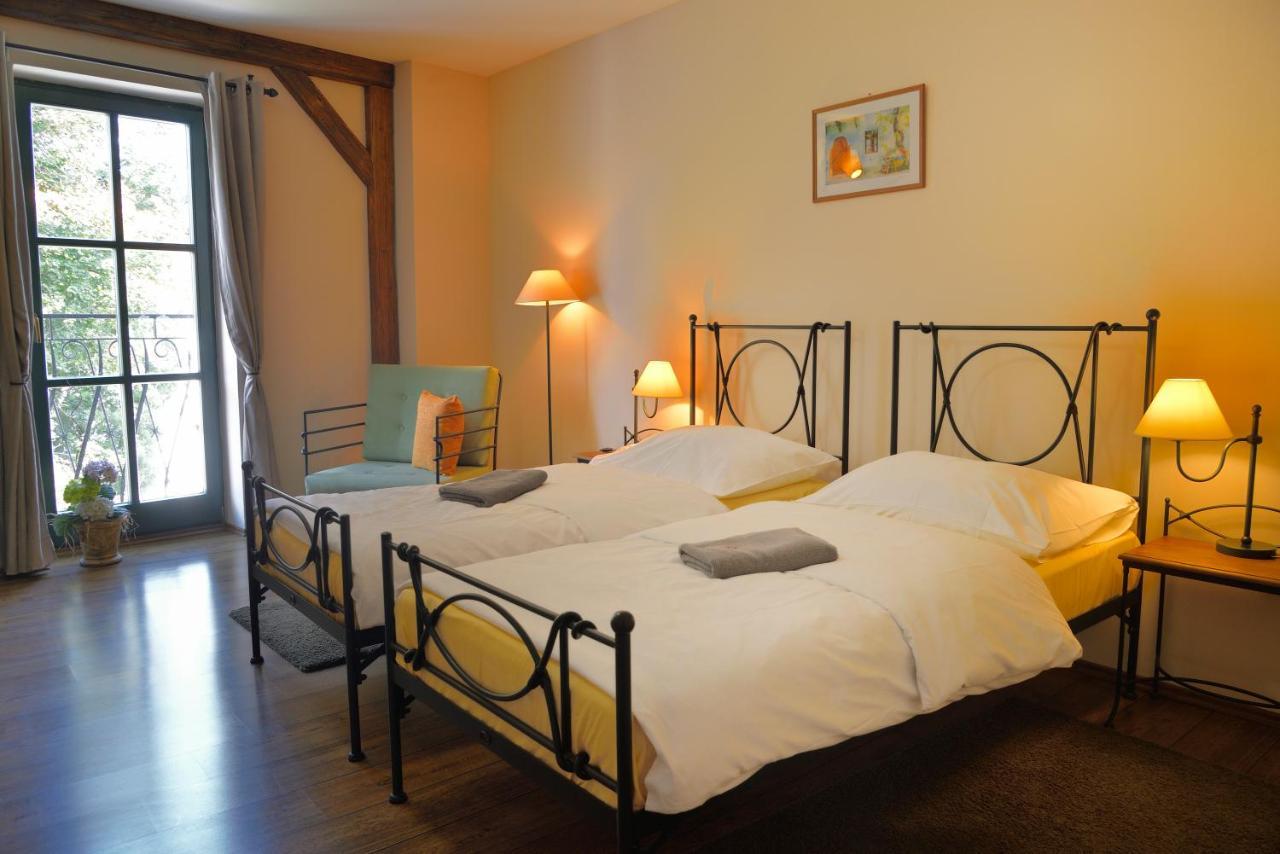 Hotel Via Ironia Vysoké Mýto Bagian luar foto