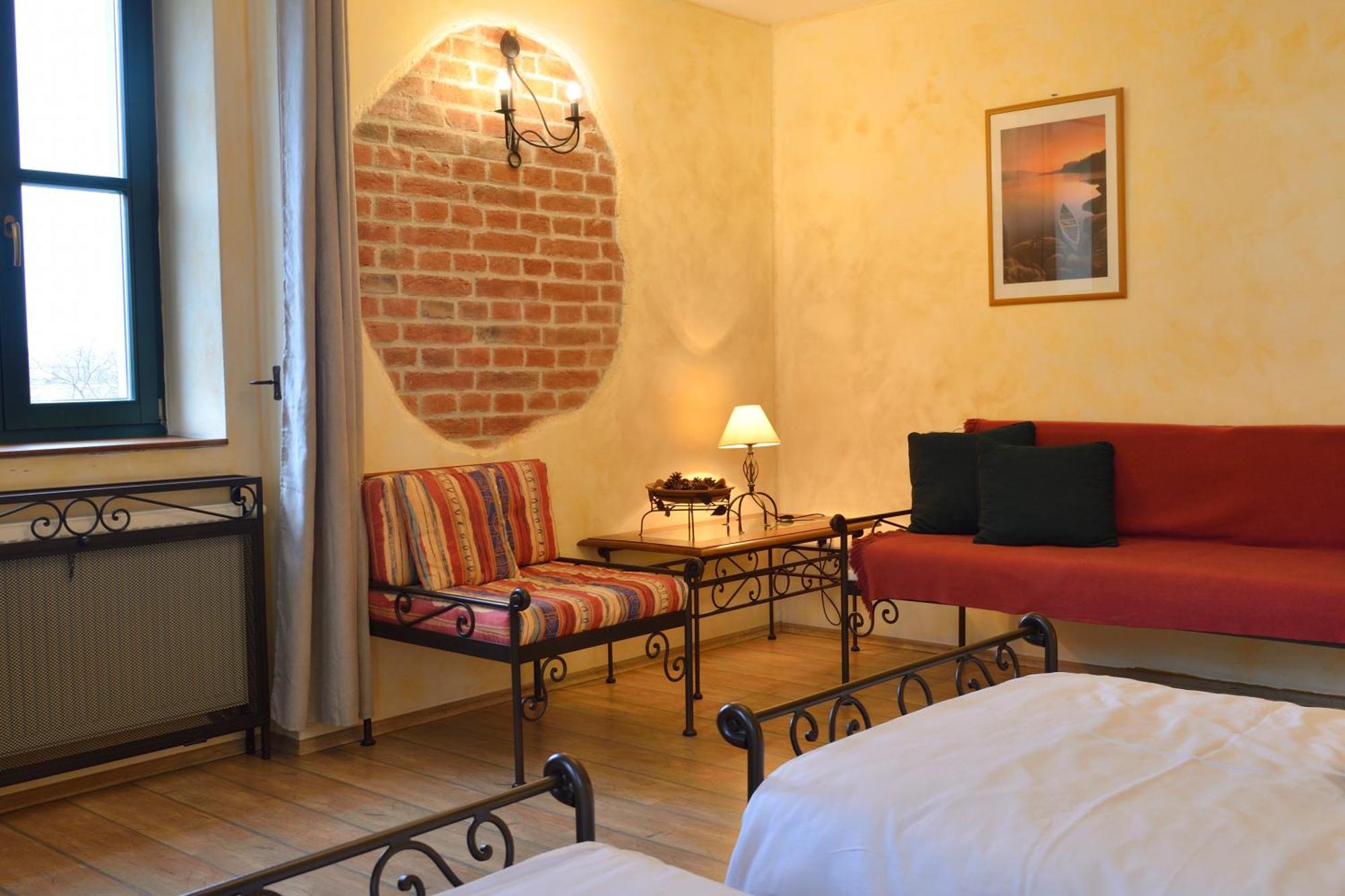 Hotel Via Ironia Vysoké Mýto Bagian luar foto